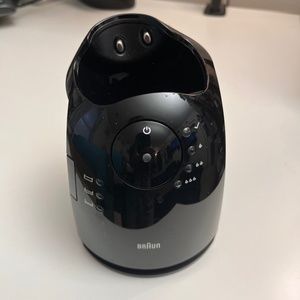 Braun Clean and Charge Station for Pulsonic Series 7 Shavers Black, Dock Only